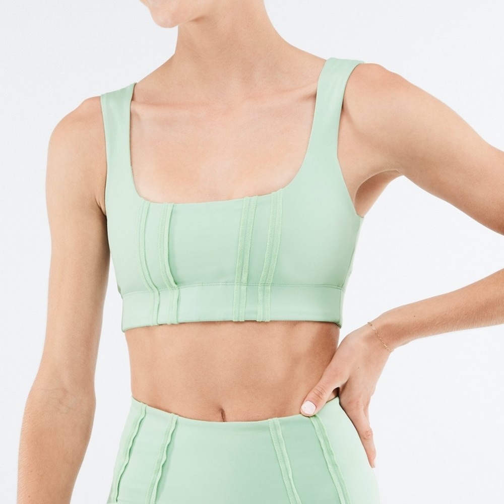 Fabletics Abby MIDI Sports Bra (M)